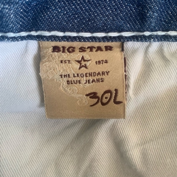 Big Star Distressed “Liv” Vintage Collection Jeans - Picture 8 of 10